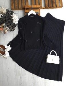 APHE KÜÇÜK KURDALE YUMOŞ KAZAK 8167-01-SİYAH - 