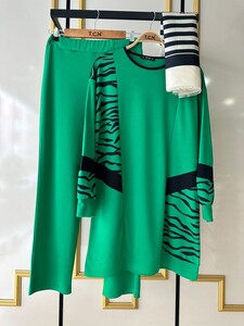 ARBEZ KOL VE ÖN ZEBRA PARÇALI İKİLİ TAKIM A3-1-1464-54-BENETTON - 