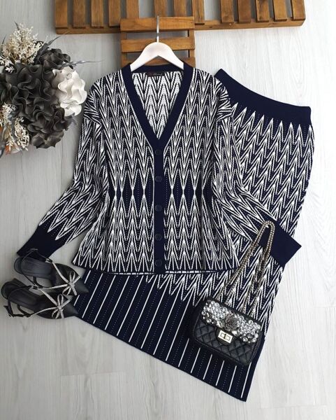 BALM GEÇİŞ DESENLİ ÖNÜ DÜĞMELİ ETEKLİ TRİKO TAKIM B3-5-8150-12-LACİVERT - 1