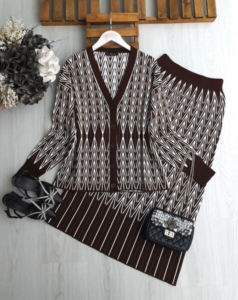 BALM GEÇİŞ DESENLİ ÖNÜ DÜĞMELİ ETEKLİ TRİKO TAKIM B3-5-8150-37-KAHVE - 1