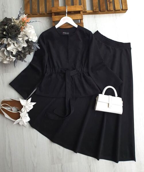 CUGE TEK DÜĞME YANLARI LASTİKLİ ÖNÜ BAĞLAMALI SÜET ETEKLİ TAKIM 1680-01-SİYAH - 1