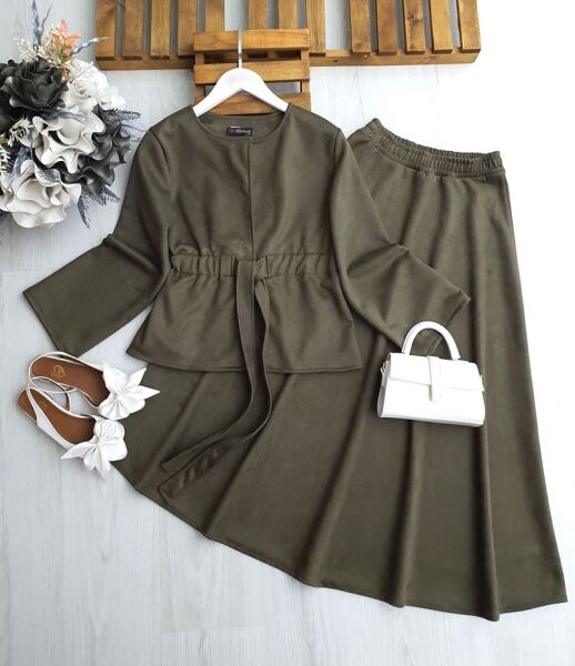 CUGE TEK DÜĞME YANLARI LASTİKLİ ÖNÜ BAĞLAMALI SÜET ETEKLİ TAKIM 1680-09-HAKİ - 1