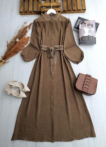 EFO ÇOBAN DİKİŞ NAKIŞLI KEMERLİ KETEN ELBİSE B2-4--2294-37-KAHVE - 