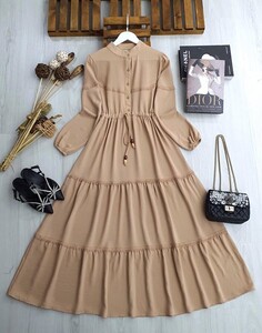 FEYGA DANTEL GEÇİŞLİ KAT KAT BELİ BAĞCIKLI ELBİSE C4-2287-48-BİSKÜVİ - 