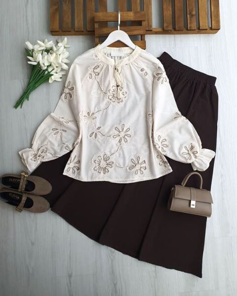 HUUF ÇİÇEK NAKIŞLI YAKA PÜSKÜLLÜ GÖMLEK 5728-34-BEJ - 1