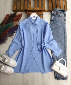 JUZE ÇAPRAZ DÜĞMELİ YAN BAĞCIKLI GÖMLEK TUNİK B1-4-5660-10-MAVİ - 