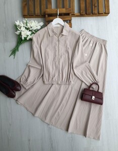 KALBES ÖNÜ FERMUARLI ETEK SÜS DÜĞMELİ İKİLİ TAKIM B3-2-1712-34-BEJ - 