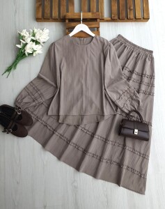 KİLME KOL VE ETEK KAT KAT FIRFIRLI NUBUK CUPRA ETEKLİ TAKIM 1720-25-VİZON - 