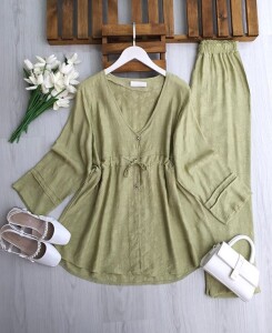 KUNG BELİ BAĞCIKLI JAKAR İKİLİ TAKIM 1753-08-MİNT - 1