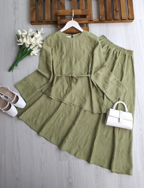 LAGD ASİMETRİK KESİM BELİ İPLİ BRODE ETEKLİ TAKIM 1755-07-YEŞİL - 1