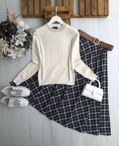 LOLHE YAKA TAŞLI YUMOŞ KAZAK 8188-34-BEJ - 