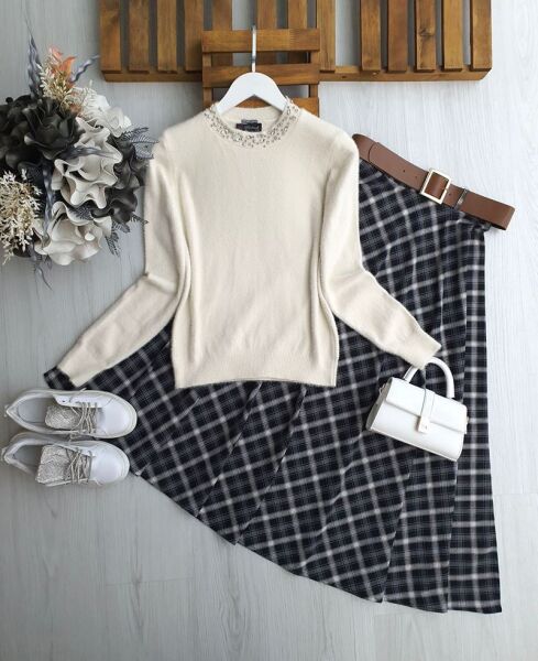 LOLHE YAKA TAŞLI YUMOŞ KAZAK 8188-34-BEJ - 1