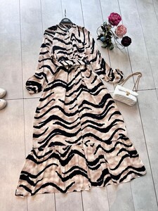 MEYLA KEMERLİ DESENLİ ÖNÜ DÜĞMELİ ELBİSE D2-2304-34-BEJ - 2