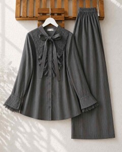 MULES DANTEL DÖKÜMLÜ YAKA PANTOLON ASTARLI İKİLİ TAKIM 1769-58-FÜME 