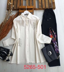ONNA TAŞLI VE İNCİLİ OVERSİZE KETEN GÖMLEK 5265-501-YAPRAK TAŞ - 