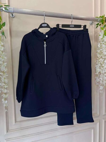 ONSA YAKA DÜĞMELİ YARIM FERMUARLI ÜÇ İPLİK İKİLİ TAKIM D8-1570-12-LACİVERT - 1