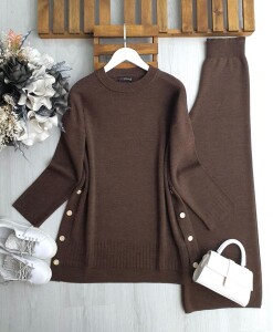 PELGAN YANLARI DÜĞMELİ TRİKO TAKIM B10-3-8176-37-KAHVE - 