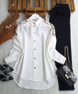 UBGE OMUZ NAKIŞLI KETEN GÖMLEK B4-3-5414-20-BEYAZ - 