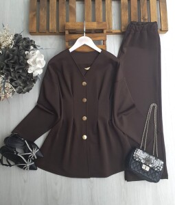 UDSEY BELİ DİKİŞLİ GOLD DÜĞMELİ İKİLİ TAKIM 1694-37-KAHVE - 