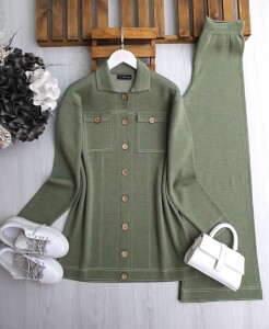 WİLC AHŞAP DÜĞMELİ ÇİFT CEPLİ TRİKO TAKIM A3-3-8136-09-HAKİ - 1