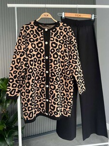 YOLGE LEOPAR TOP DÜĞMELİ HIRKA TRİKO TAKIM A2-4-8131-37-KAHVE - 